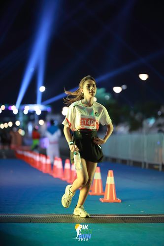 Race photo from PIK NITE RUN 2025
