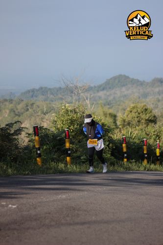 Race photo from Kelud Vertical Challenge 2024