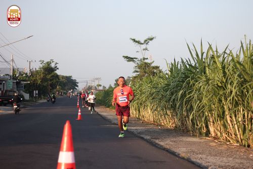 Race photo from Kediri Half Marathon 2024