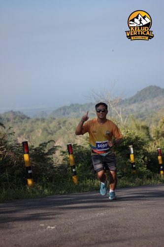 Race photo from Kelud Vertical Challenge 2024