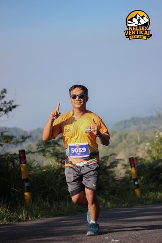 Race photo from Kelud Vertical Challenge 2024