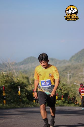 Race photo from Kelud Vertical Challenge 2024