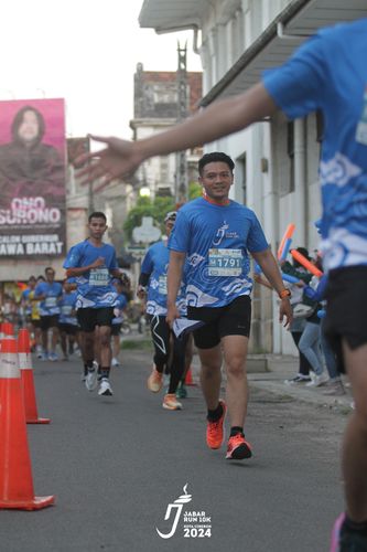 Race photo from Jabar Run 10K 2024