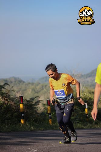 Race photo from Kelud Vertical Challenge 2024