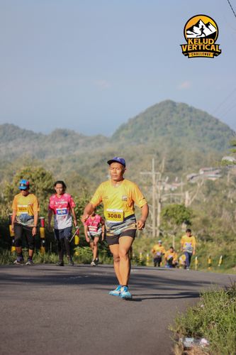 Race photo from Kelud Vertical Challenge 2024
