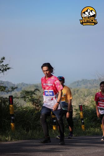 Race photo from Kelud Vertical Challenge 2024