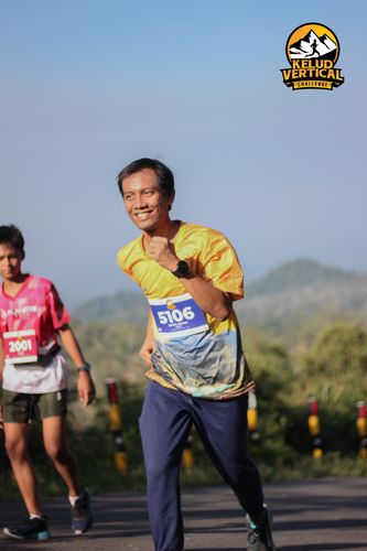 Race photo from Kelud Vertical Challenge 2024