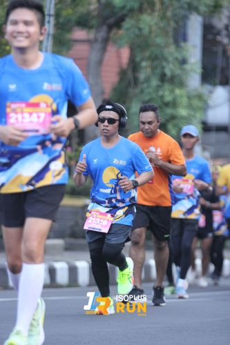 Race photo from Isoplus Run 2024 Surabaya