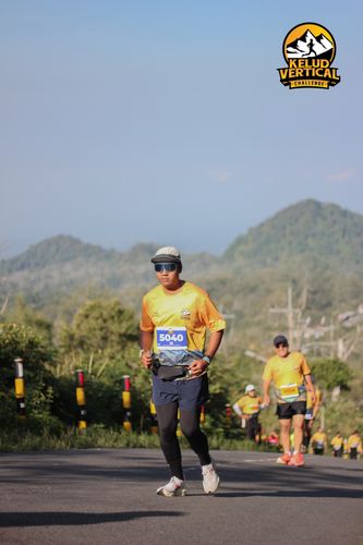 Race photo from Kelud Vertical Challenge 2024
