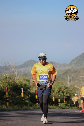 Race photo from Kelud Vertical Challenge 2024