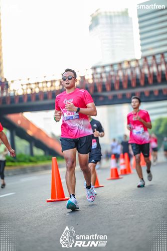Race photo from Smartfren Run 2025 