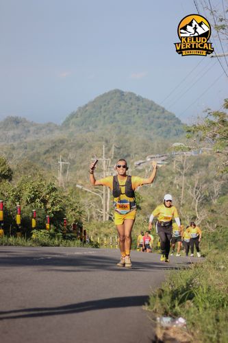 Race photo from Kelud Vertical Challenge 2024