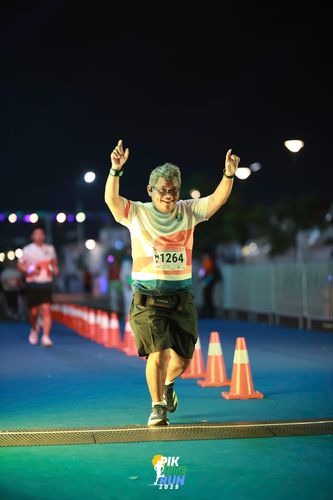 Race photo from PIK NITE RUN 2025
