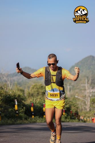 Race photo from Kelud Vertical Challenge 2024