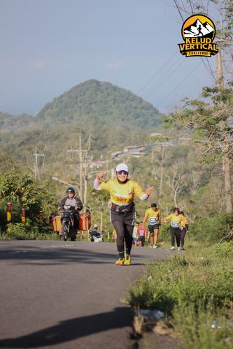 Race photo from Kelud Vertical Challenge 2024