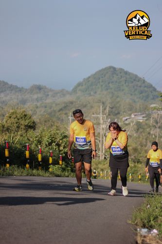 Race photo from Kelud Vertical Challenge 2024