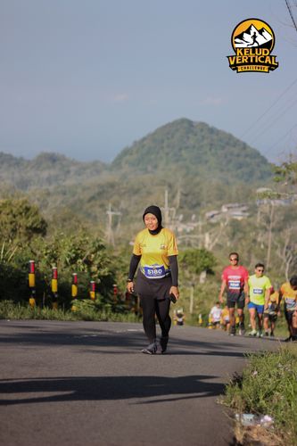 Race photo from Kelud Vertical Challenge 2024
