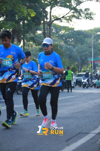 Race photo from Isoplus Run 2024 Surabaya