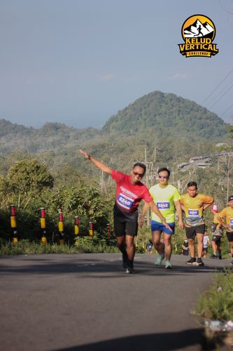 Race photo from Kelud Vertical Challenge 2024