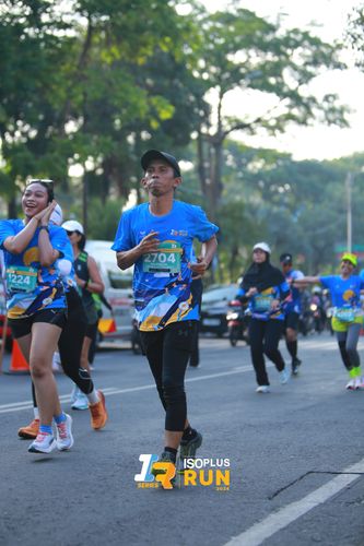 Race photo from Isoplus Run 2024 Surabaya