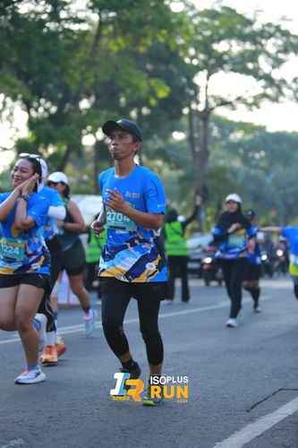 Race photo from Isoplus Run 2024 Surabaya