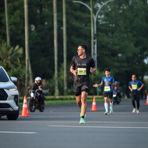 Race photo from BOGORUN 2026