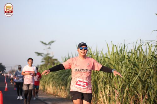 Race photo from Kediri Half Marathon 2024