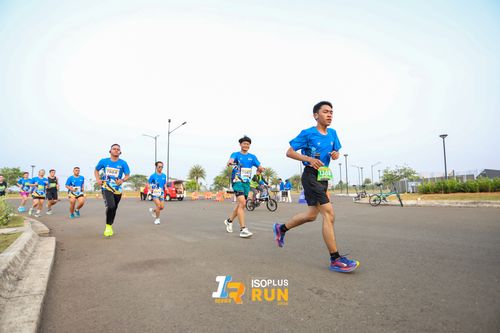 Race photo from ISOPlus Run 2024 Jakarta