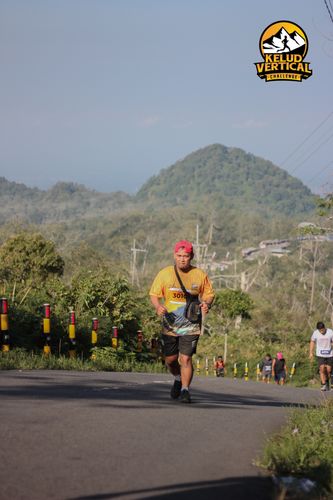 Race photo from Kelud Vertical Challenge 2024