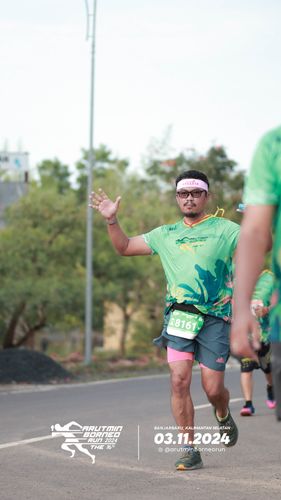 Race photo from Arutmin Borneo Run 2024