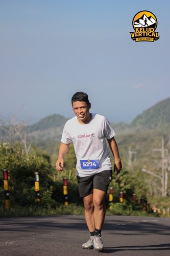 Race photo from Kelud Vertical Challenge 2024