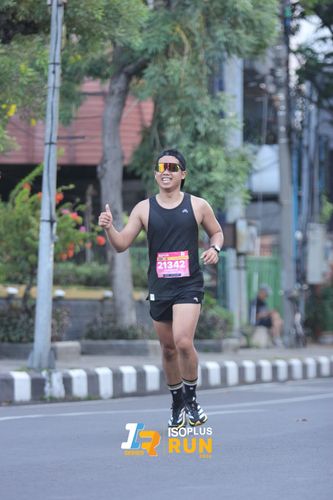 Race photo from Isoplus Run 2024 Surabaya
