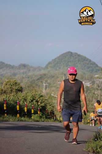 Race photo from Kelud Vertical Challenge 2024