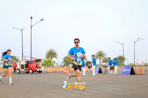 Race photo from ISOPlus Run 2024 Jakarta