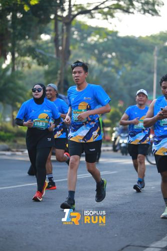 Race photo from Isoplus Run 2024 Surabaya