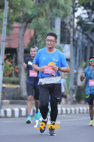 Race photo from Isoplus Run 2024 Surabaya