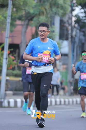 Race photo from Isoplus Run 2024 Surabaya