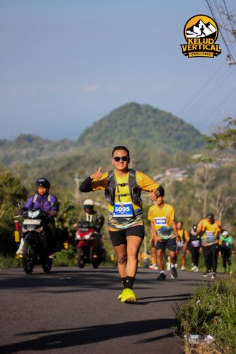 Race photo from Kelud Vertical Challenge 2024