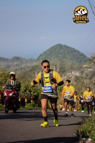 Race photo from Kelud Vertical Challenge 2024