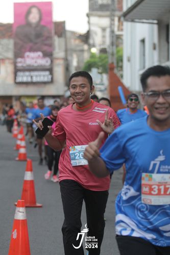Race photo from Jabar Run 10K 2024