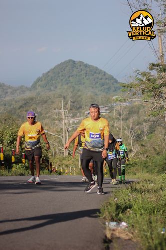 Race photo from Kelud Vertical Challenge 2024