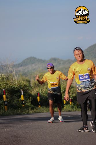 Race photo from Kelud Vertical Challenge 2024
