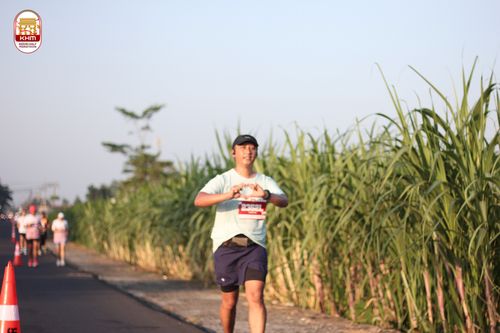 Race photo from Kediri Half Marathon 2024