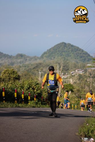 Race photo from Kelud Vertical Challenge 2024