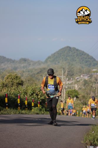Race photo from Kelud Vertical Challenge 2024