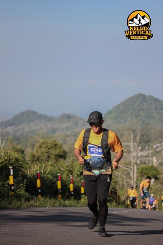 Race photo from Kelud Vertical Challenge 2024