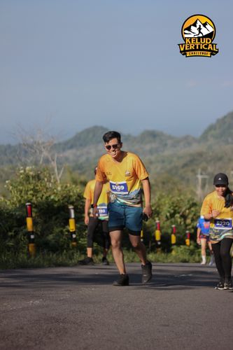 Race photo from Kelud Vertical Challenge 2024