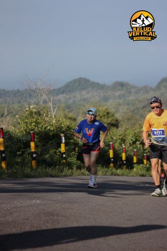 Race photo from Kelud Vertical Challenge 2024