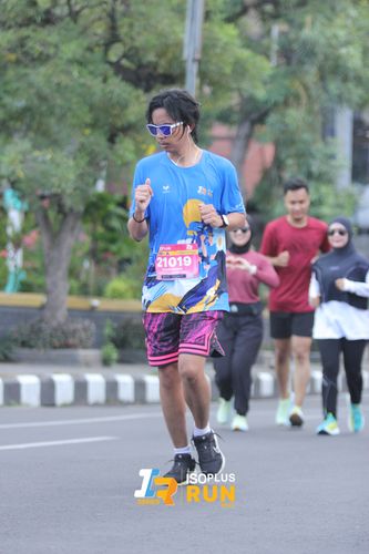 Race photo from Isoplus Run 2024 Surabaya