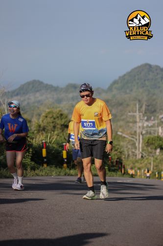 Race photo from Kelud Vertical Challenge 2024